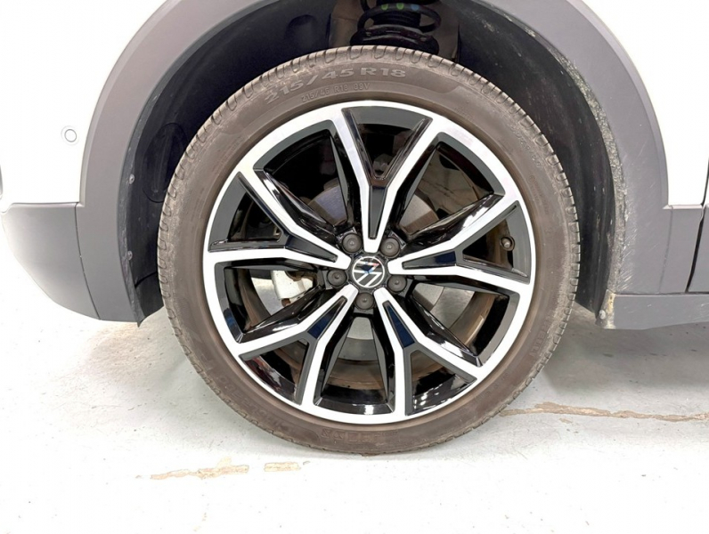 フォルクスワーゲン T-Cross TSIアクティブ　ルーフレール/禁煙/AW/ACC/シートヒーター 中古車