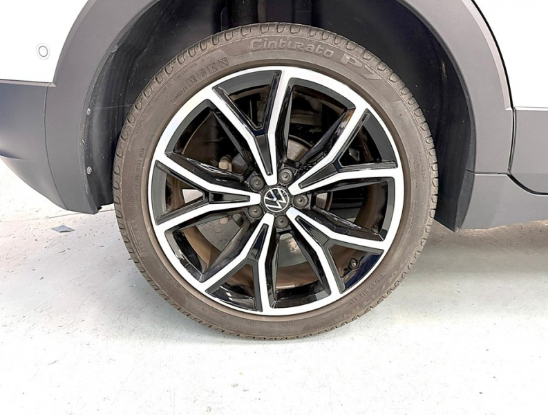 フォルクスワーゲン T-Cross TSIアクティブ　ルーフレール/禁煙/AW/ACC/シートヒーター 中古車