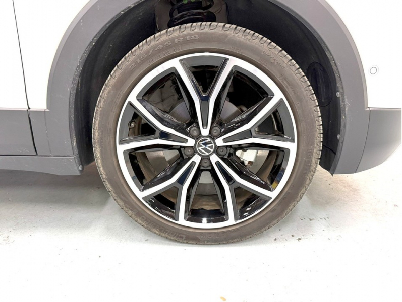 フォルクスワーゲン T-Cross TSIアクティブ　ルーフレール/禁煙/AW/ACC/シートヒーター 中古車