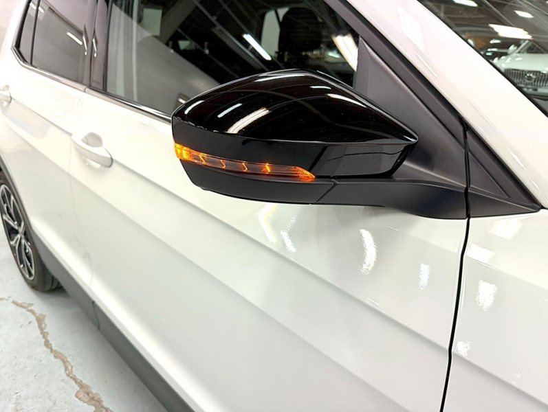 フォルクスワーゲン T-Cross TSIアクティブ　ルーフレール/禁煙/AW/ACC/シートヒーター 中古車