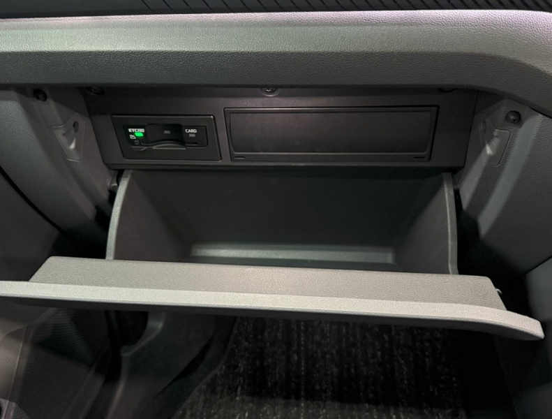 フォルクスワーゲン T-Cross TSIアクティブ　ルーフレール/禁煙/AW/ACC/シートヒーター 中古車