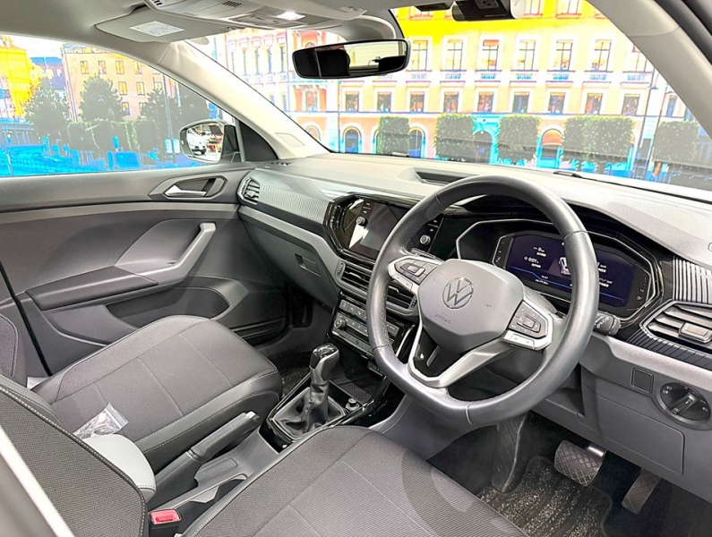 フォルクスワーゲン T-Cross TSIアクティブ　ルーフレール/禁煙/AW/ACC/シートヒーター 中古車