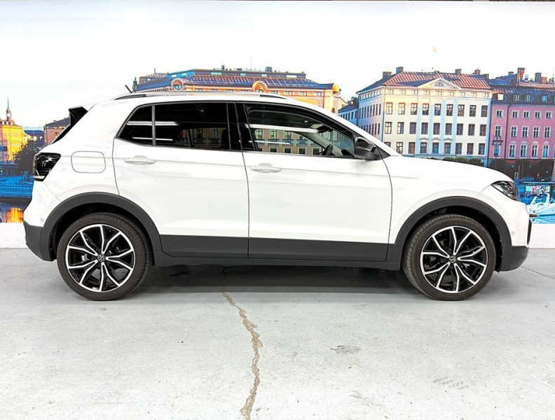 フォルクスワーゲン T-Cross TSIアクティブ　ルーフレール/禁煙/AW/ACC/シートヒーター 中古車