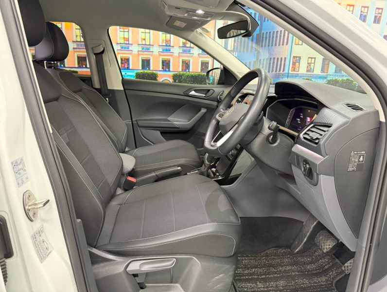 フォルクスワーゲン T-Cross TSIアクティブ　ルーフレール/禁煙/AW/ACC/シートヒーター 中古車