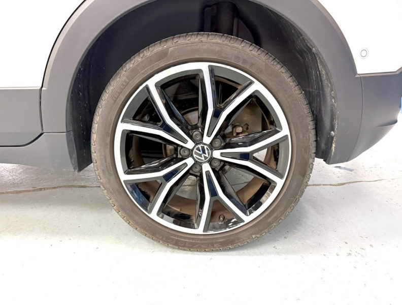 フォルクスワーゲン T-Cross TSIアクティブ　ルーフレール/禁煙/AW/ACC/シートヒーター 中古車