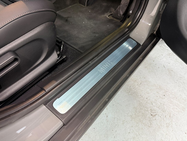 MINI(ミニ) ミニ クーパー5ドアDCT　ピカデリーED/半革 中古車