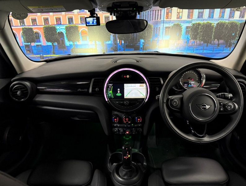 MINI(ミニ) ミニ クーパー5ドアDCT　ピカデリーED/半革 中古車