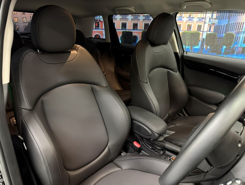 MINI(ミニ) ミニ クーパー5ドアDCT　ピカデリーED/半革 中古車