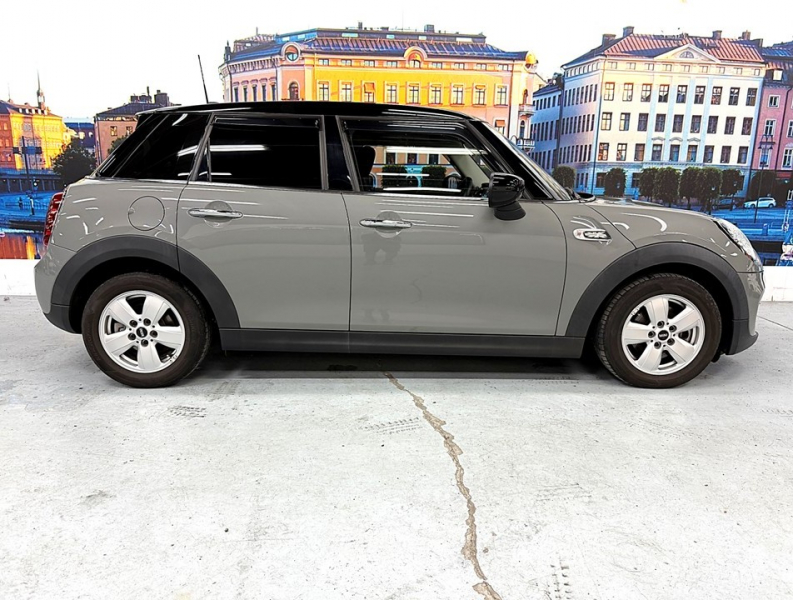 MINI(ミニ) ミニ クーパー5ドアDCT　ピカデリーED/半革 中古車