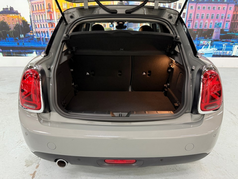 MINI(ミニ) ミニ クーパー5ドアDCT　ピカデリーED/半革 中古車