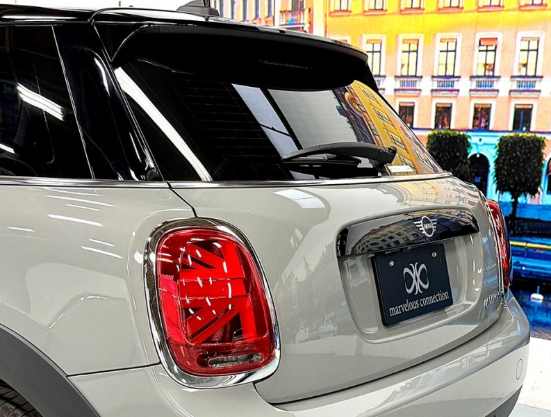 MINI(ミニ) ミニ クーパー5ドアDCT　ピカデリーED/半革 中古車