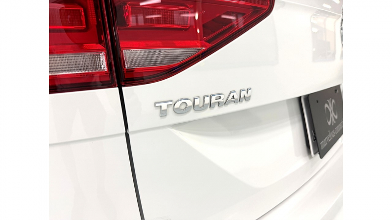 フォルクスワーゲン ゴルフトゥーラン TSIコンフォートライン　LED/ACC/純正ナビ/ETC/バックカメラ/クルコン/ワンオーナー 中古車