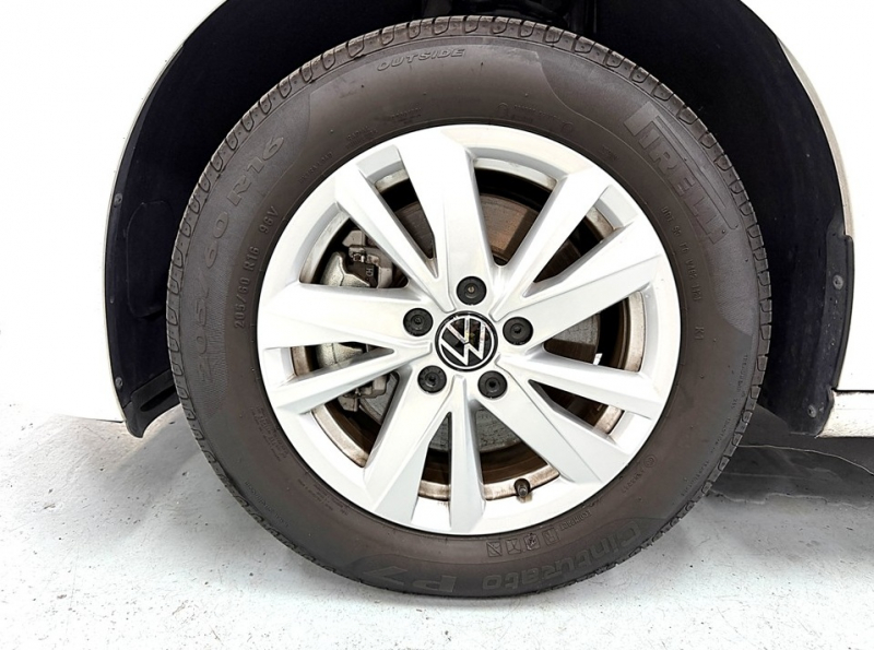 フォルクスワーゲン ゴルフトゥーラン TSIコンフォートライン　LED/ACC/純正ナビ/ETC/バックカメラ/クルコン/ワンオーナー 中古車