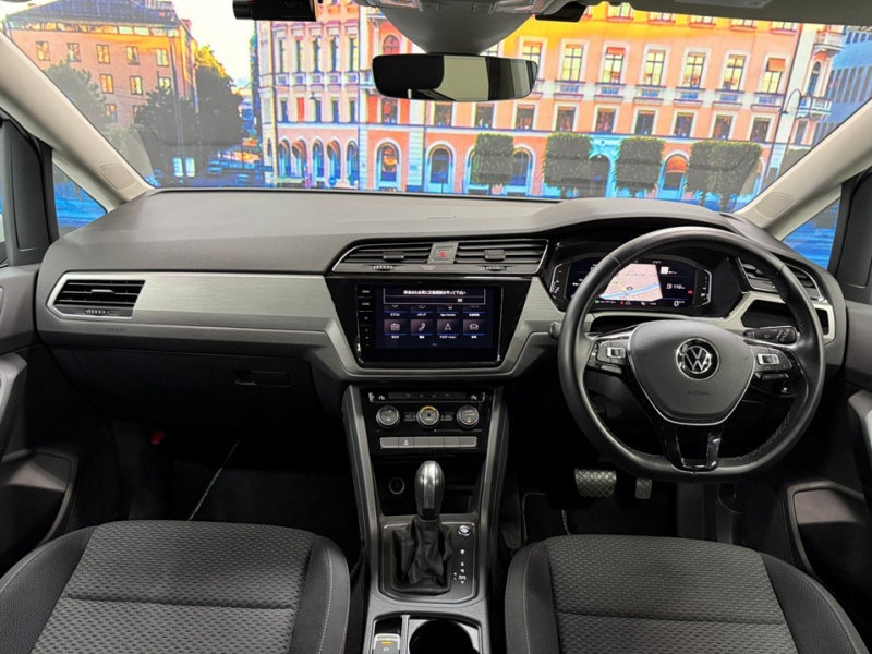 フォルクスワーゲン ゴルフトゥーラン TSIコンフォートライン　LED/ACC/純正ナビ/ETC/バックカメラ/クルコン/ワンオーナー 中古車