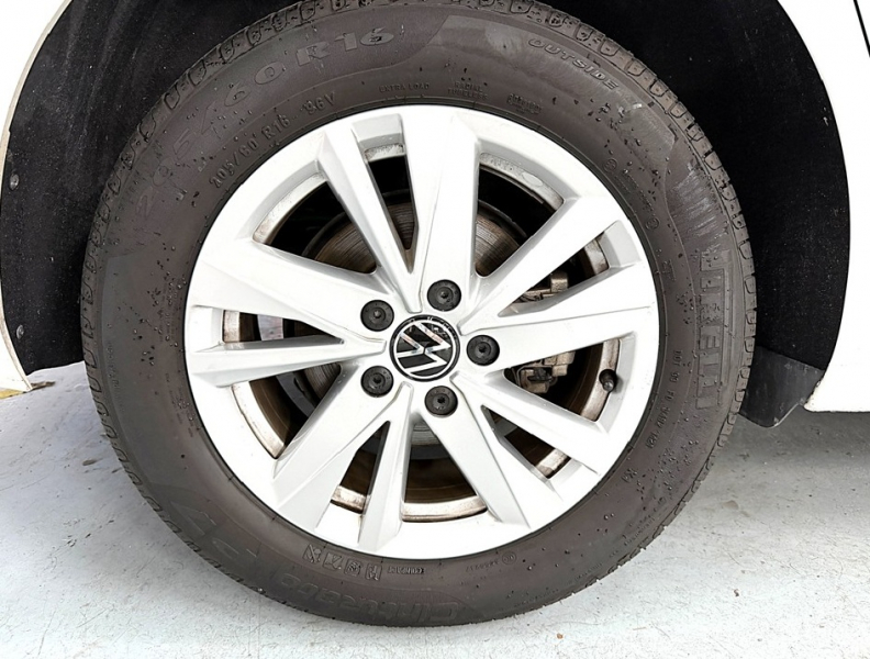 フォルクスワーゲン ゴルフトゥーラン TSIコンフォートライン　LED/ACC/純正ナビ/ETC/バックカメラ/クルコン/ワンオーナー 中古車