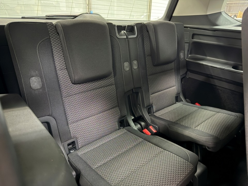 フォルクスワーゲン ゴルフトゥーラン TSIコンフォートライン　LED/ACC/純正ナビ/ETC/バックカメラ/クルコン/ワンオーナー 中古車