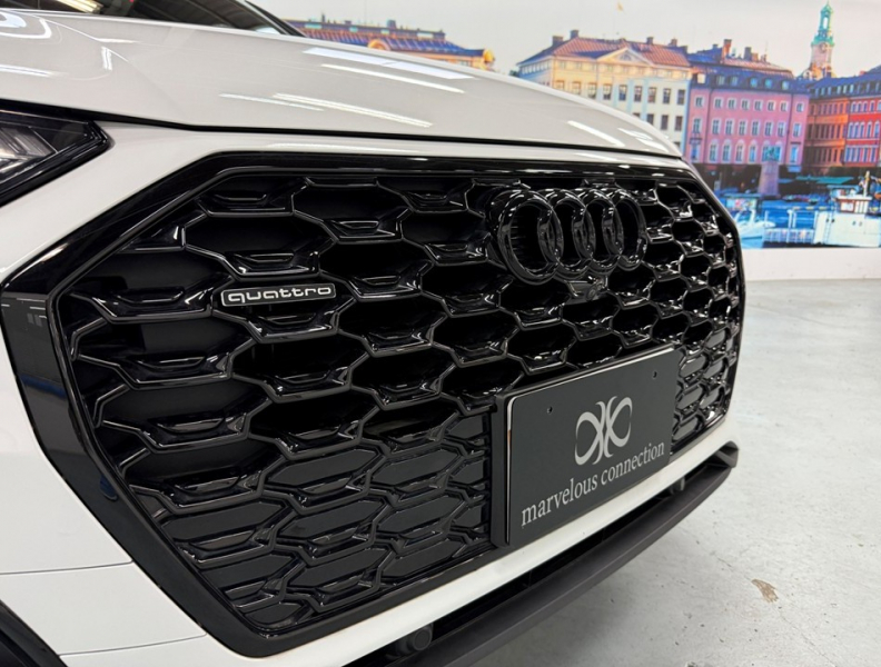 アウディ Q5 スポーツバック40TDIクワトロSライン 4WD　1オーナー/ブラックPKG/オプション19AW/ACC/レーンアシスト 中古車