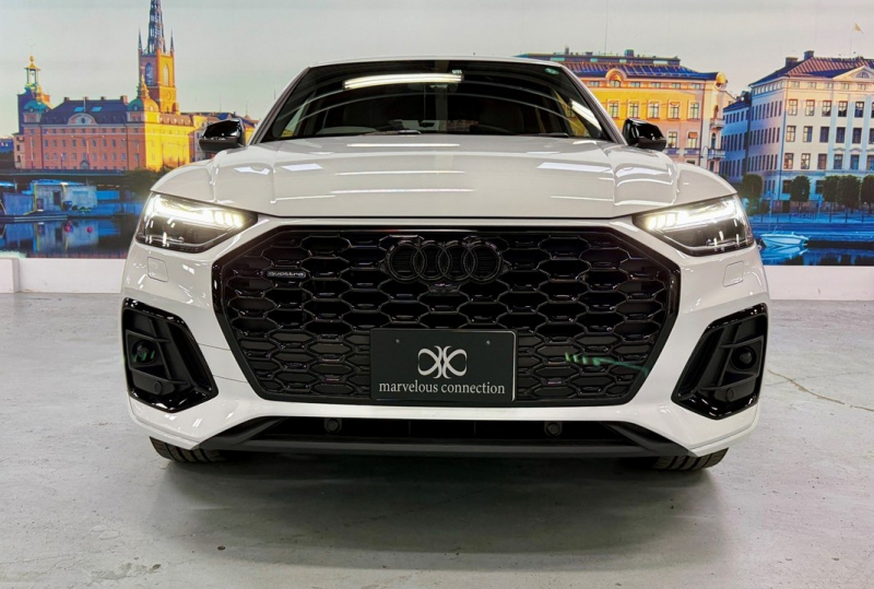 アウディ Q5 スポーツバック40TDIクワトロSライン 4WD　1オーナー/ブラックPKG/オプション19AW/ACC/レーンアシスト 中古車