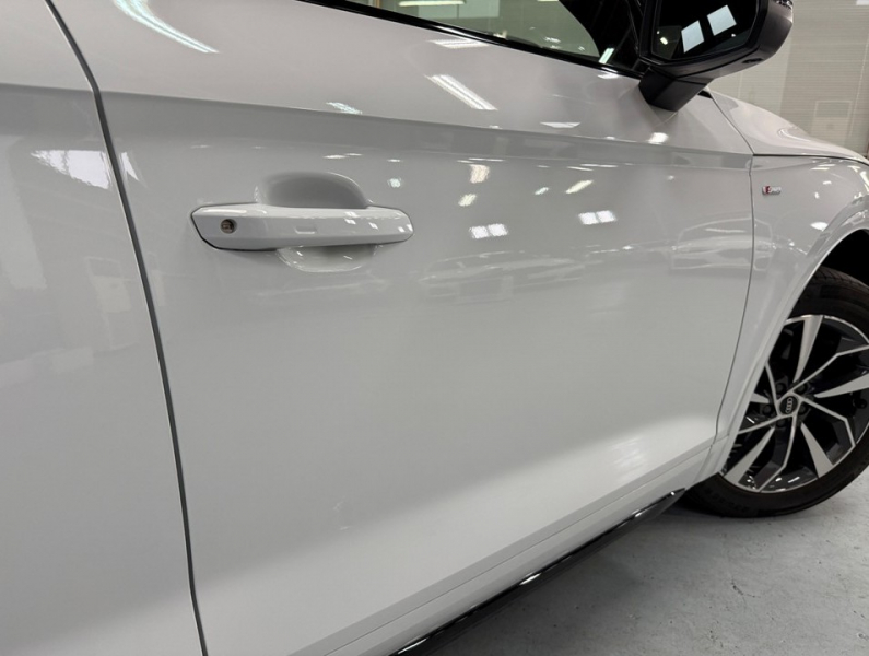 アウディ Q5 スポーツバック40TDIクワトロSライン 4WD　1オーナー/ブラックPKG/オプション19AW/ACC/レーンアシスト 中古車