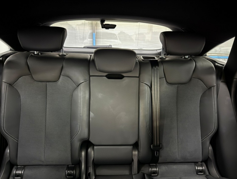 アウディ Q5 スポーツバック40TDIクワトロSライン 4WD　1オーナー/ブラックPKG/オプション19AW/ACC/レーンアシスト 中古車