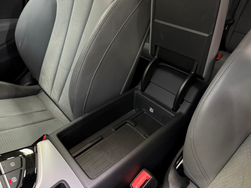 アウディ A5 スポーツバック ブラックスタイルプラス 限定車/ワンオーナー/マトリクスLED/ETC 純正AW/ワイヤレスチャージング 中古車