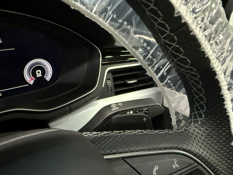 アウディ A5 スポーツバック ブラックスタイルプラス 限定車/ワンオーナー/マトリクスLED/ETC 純正AW/ワイヤレスチャージング 中古車