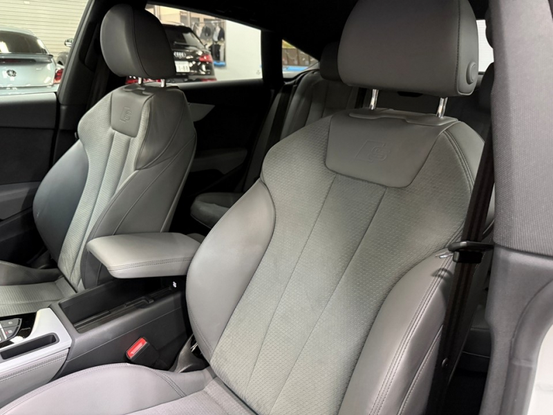 アウディ A5 スポーツバック ブラックスタイルプラス 限定車/ワンオーナー/マトリクスLED/ETC 純正AW/ワイヤレスチャージング 中古車