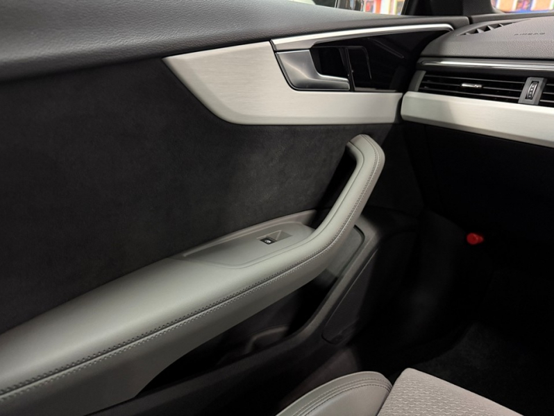 アウディ A5 スポーツバック ブラックスタイルプラス 限定車/ワンオーナー/マトリクスLED/ETC 純正AW/ワイヤレスチャージング 中古車