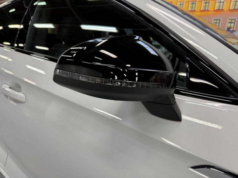 アウディ A5 スポーツバック ブラックスタイルプラス 限定車/ワンオーナー/マトリクスLED/ETC 純正AW/ワイヤレスチャージング 中古車