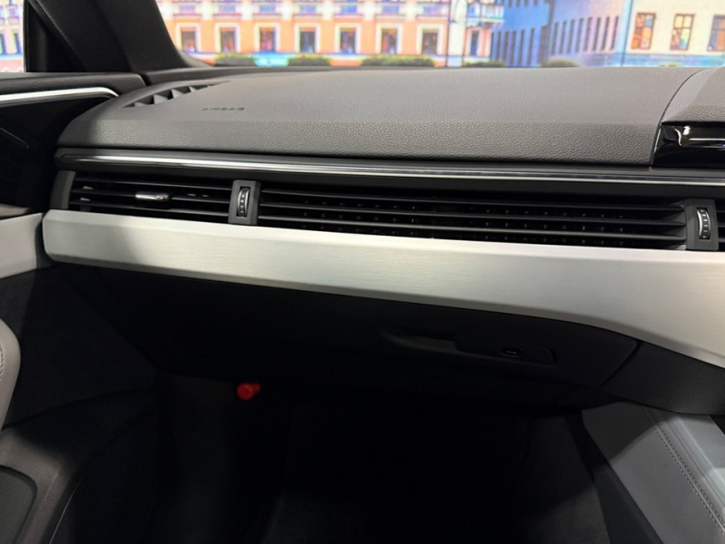 アウディ A5 スポーツバック ブラックスタイルプラス 限定車/ワンオーナー/マトリクスLED/ETC 純正AW/ワイヤレスチャージング 中古車