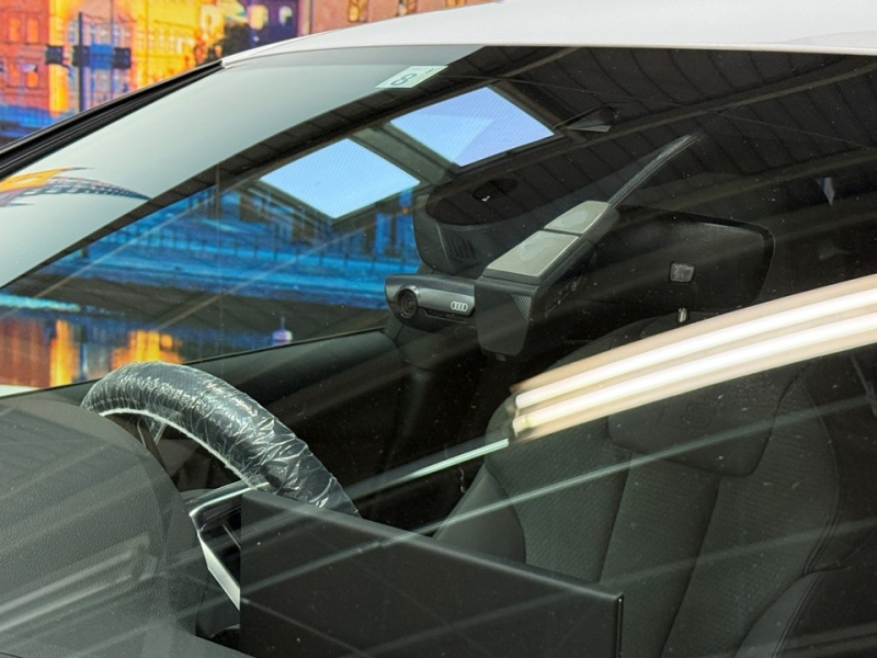 アウディ A5 スポーツバック ブラックスタイルプラス 限定車/ワンオーナー/マトリクスLED/ETC 純正AW/ワイヤレスチャージング 中古車