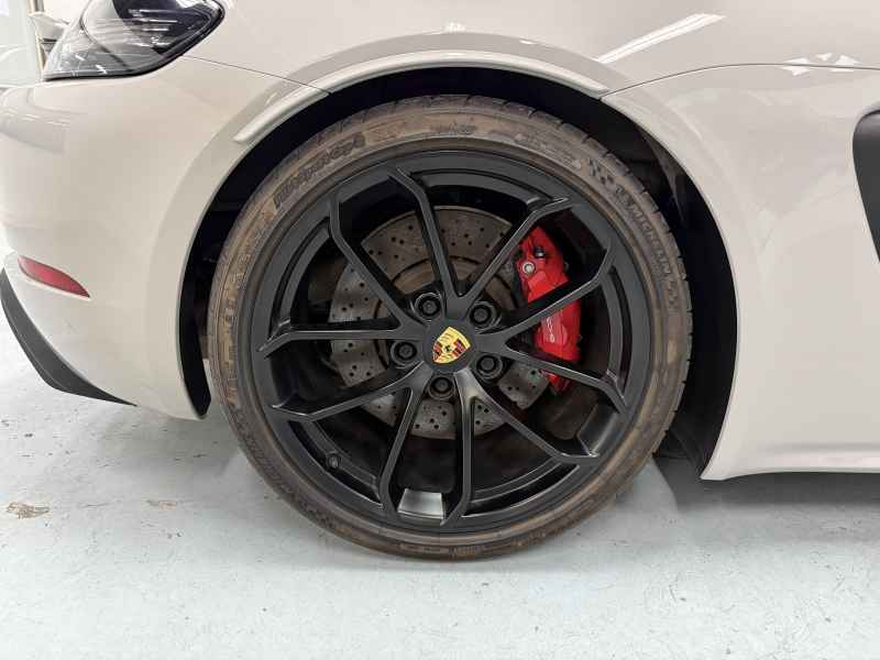 ポルシェ 718スパイダー PDK 中古車