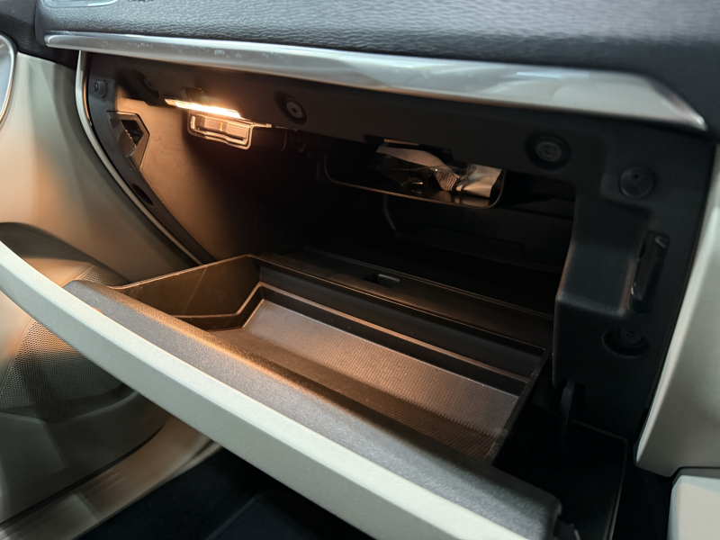 ボルボ V40 D4インスクリプション ディーゼルターボ 中古車