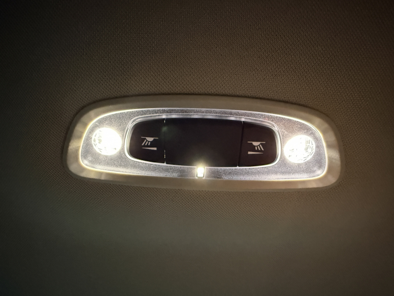 ボルボ V40 D4インスクリプション ディーゼルターボ 中古車