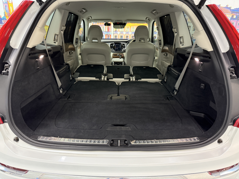 ボルボ XC90 D5 AWD インスクリプション 4WD 中古車