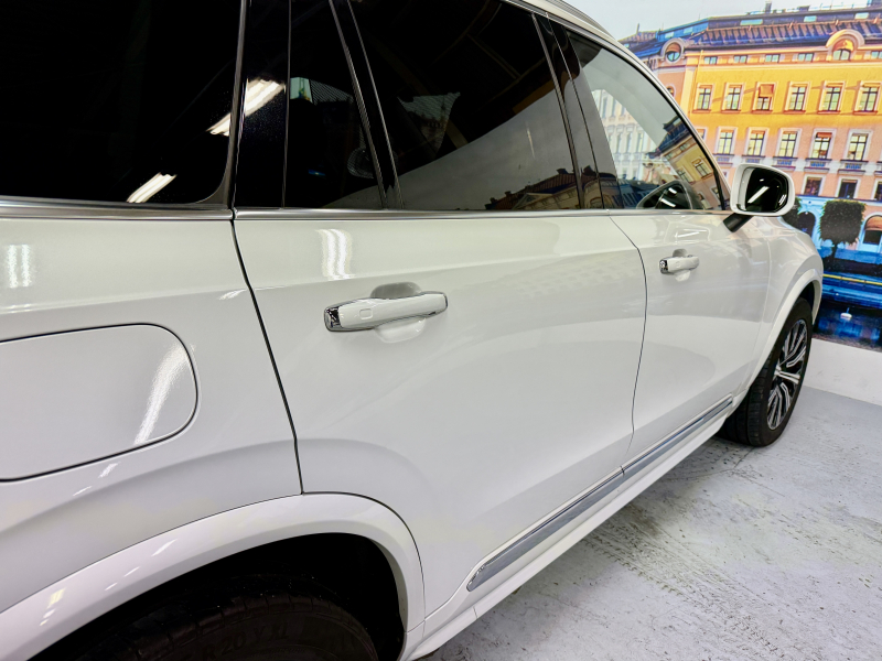 ボルボ XC90 D5 AWD インスクリプション 4WD 中古車