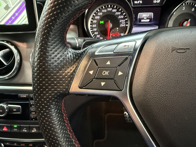 メルセデスベンツ GLA GLA250 4ﾏﾁｯｸ　4WD AMGライン/4WD/禁煙/レーダーセーフティ/シートヒーター/ドラレコ/ナビ/Bカメラ/パワーシート 中古車