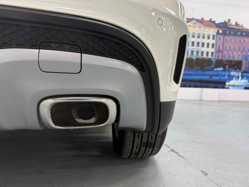 メルセデスベンツ GLA GLA250 4ﾏﾁｯｸ　4WD AMGライン/4WD/禁煙/レーダーセーフティ/シートヒーター/ドラレコ/ナビ/Bカメラ/パワーシート 中古車