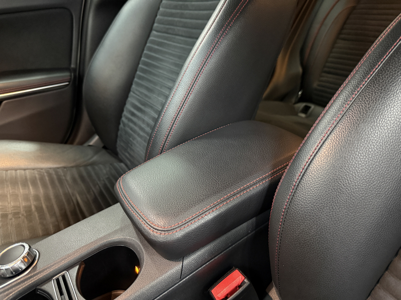 メルセデスベンツ GLA GLA250 4ﾏﾁｯｸ　4WD AMGライン/4WD/禁煙/レーダーセーフティ/シートヒーター/ドラレコ/ナビ/Bカメラ/パワーシート 中古車