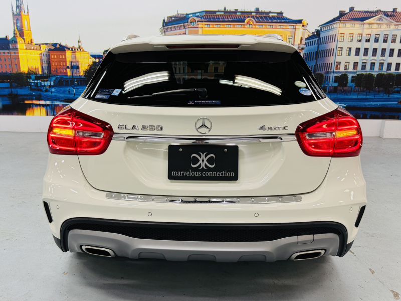 メルセデスベンツ GLA GLA250 4ﾏﾁｯｸ　4WD AMGライン/4WD/禁煙/レーダーセーフティ/シートヒーター/ドラレコ/ナビ/Bカメラ/パワーシート 中古車