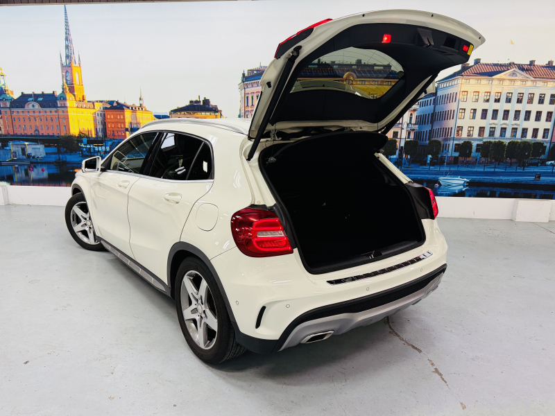 メルセデスベンツ GLA GLA250 4ﾏﾁｯｸ　4WD AMGライン/4WD/禁煙/レーダーセーフティ/シートヒーター/ドラレコ/ナビ/Bカメラ/パワーシート 中古車