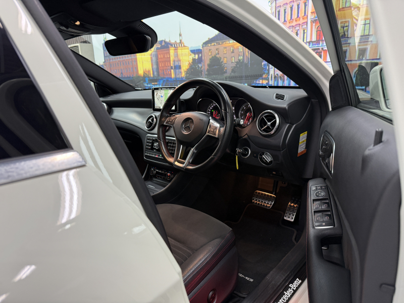 メルセデスベンツ GLA GLA250 4ﾏﾁｯｸ　4WD AMGライン/4WD/禁煙/レーダーセーフティ/シートヒーター/ドラレコ/ナビ/Bカメラ/パワーシート 中古車