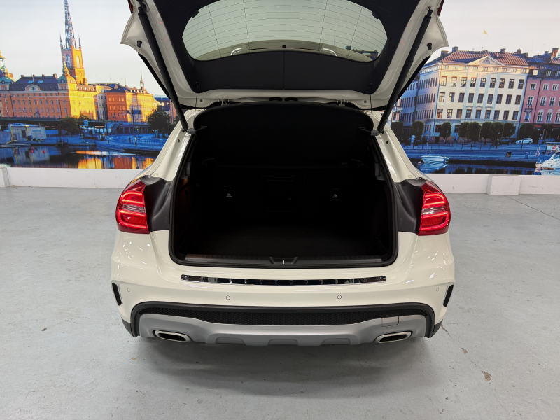 メルセデスベンツ GLA GLA250 4ﾏﾁｯｸ　4WD AMGライン/4WD/禁煙/レーダーセーフティ/シートヒーター/ドラレコ/ナビ/Bカメラ/パワーシート 中古車