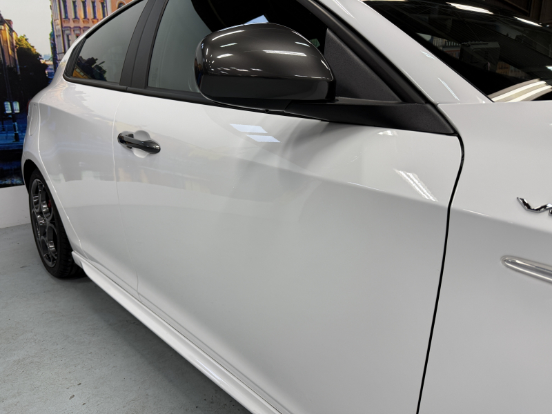 アルファロメオ ジュリエッタ ｳﾞｪﾛｰﾁｪ 中古車