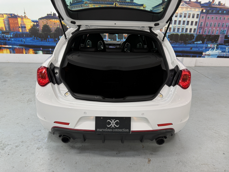 アルファロメオ ジュリエッタ ｳﾞｪﾛｰﾁｪ 中古車