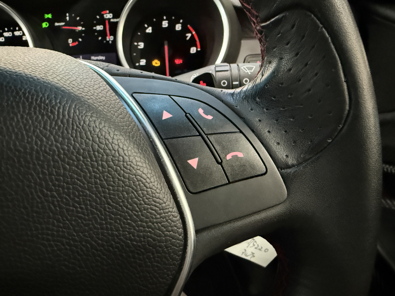 アルファロメオ ジュリエッタ ｳﾞｪﾛｰﾁｪ 中古車