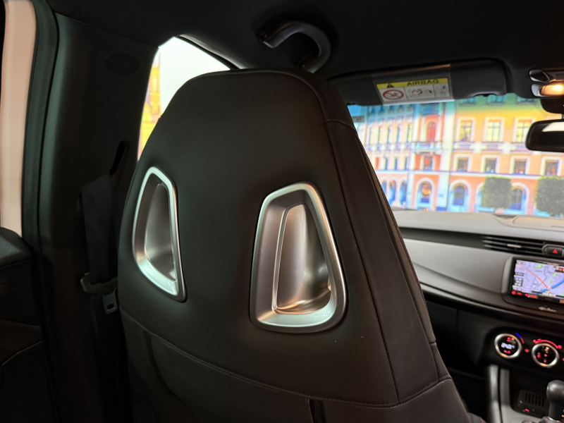 アルファロメオ ジュリエッタ ｳﾞｪﾛｰﾁｪ 中古車