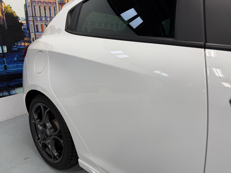 アルファロメオ ジュリエッタ ｳﾞｪﾛｰﾁｪ 中古車