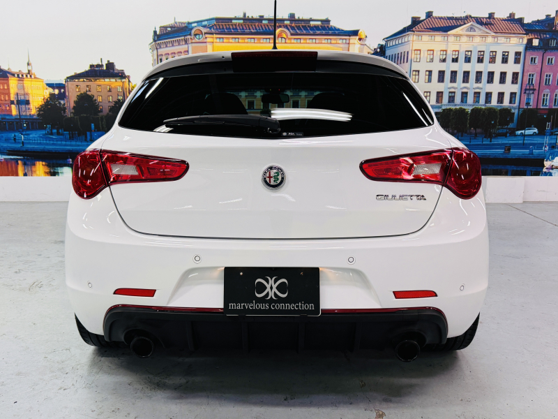 アルファロメオ ジュリエッタ ｳﾞｪﾛｰﾁｪ 中古車