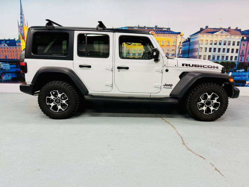 ジープ ラングラー アンリミテッド ルビコン 4WD 中古車